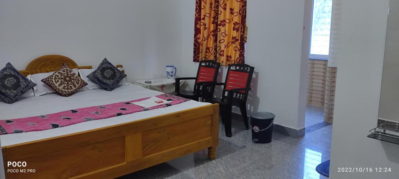 Hotel Neel Dipayan Bāghmundi エクステリア 写真