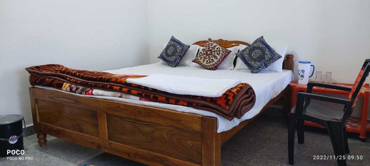 Hotel Neel Dipayan Bāghmundi エクステリア 写真